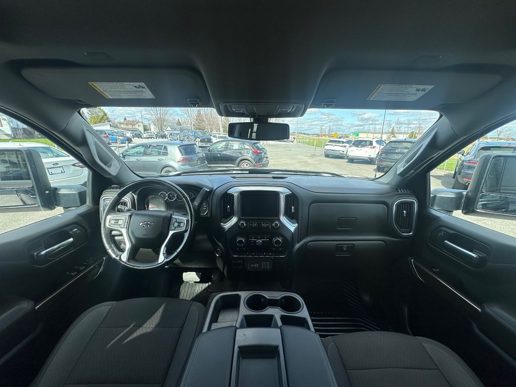 Chevrolet Silverado 1500 RST Z71 4x4 SIEGES VOLANT CHAUFFANTS 2022 à St-Jean-Sur-Richelieu, Québec - 15 - w1024h768px