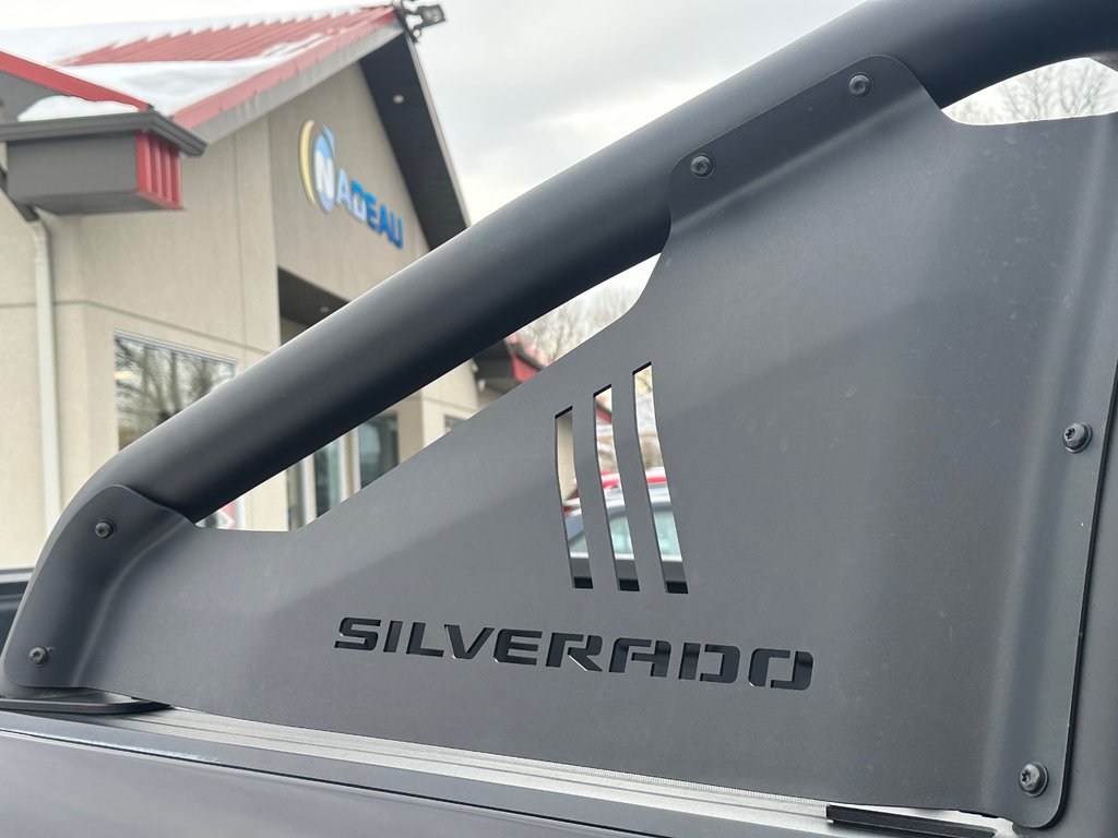 Chevrolet Silverado 1500 LTD LT Trail Boss Z71 4X4 CREW V8 5.3L 2022 à St-Jean-Sur-Richelieu, Québec - 13 - w1024h768px