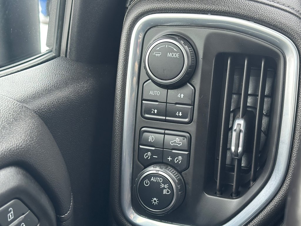 Chevrolet Silverado 1500 LTD LT Trail Boss Z71 4X4 CREW V8 5.3L 2022 à St-Jean-Sur-Richelieu, Québec - 23 - w1024h768px