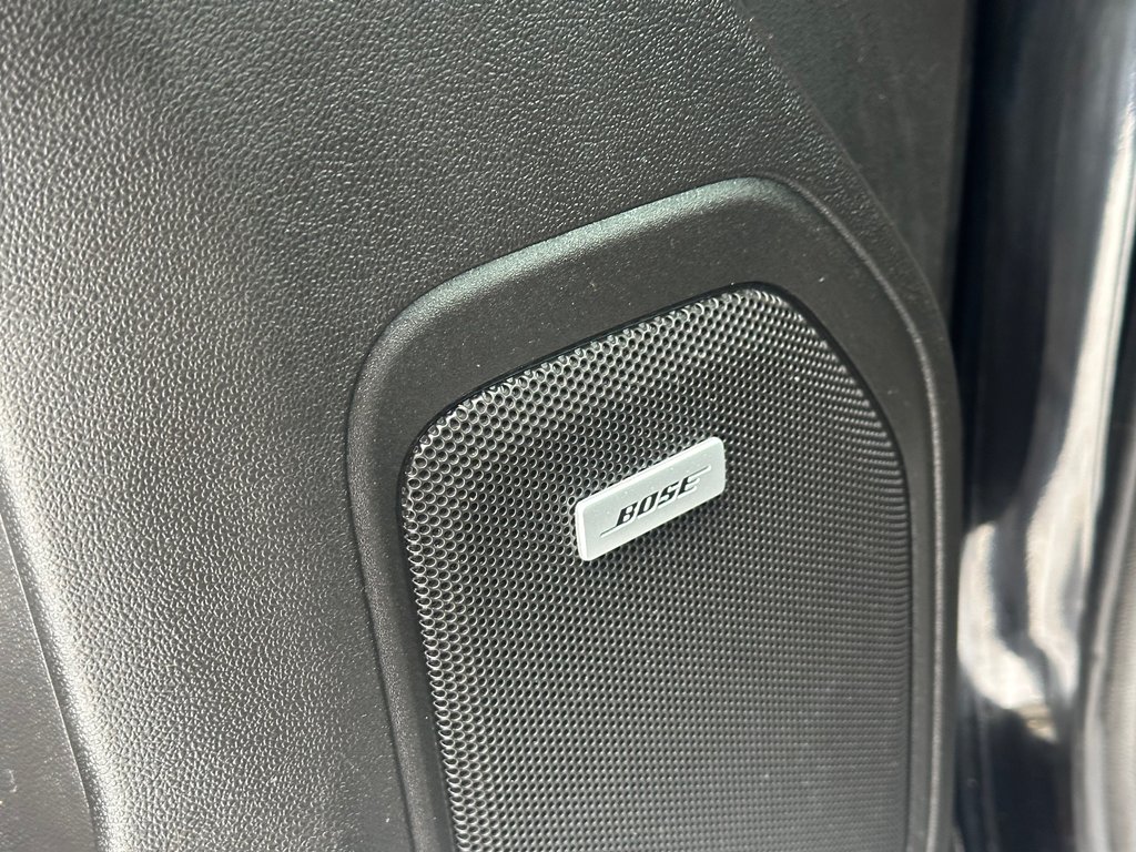 Chevrolet Silverado 1500 LTD LT Trail Boss Z71 4X4 CREW V8 5.3L 2022 à St-Jean-Sur-Richelieu, Québec - 21 - w1024h768px