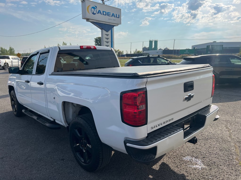 2018  Silverado 1500 Custom 4x4 V8 5.3L 6 passagers in St-Jean-Sur-Richelieu, Quebec - 6 - w1024h768px