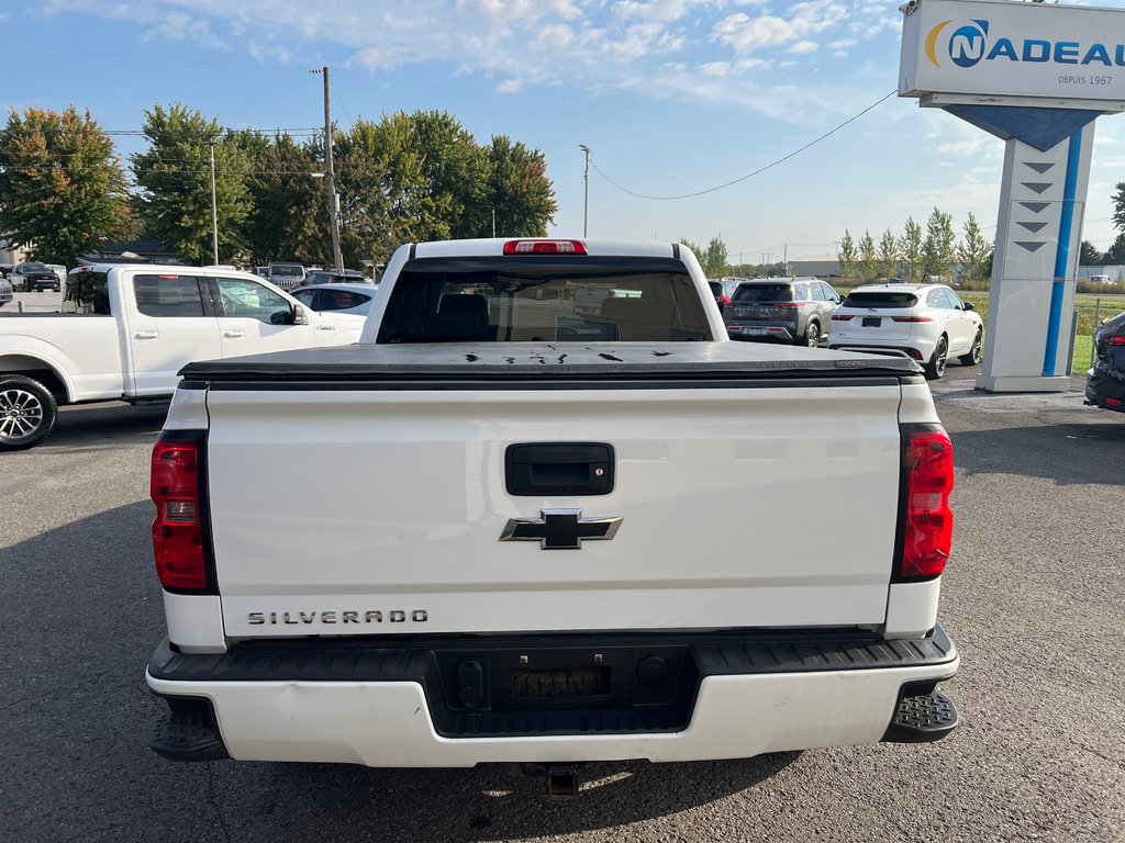 2018  Silverado 1500 Custom 4x4 V8 5.3L 6 passagers in St-Jean-Sur-Richelieu, Quebec - 7 - w1024h768px