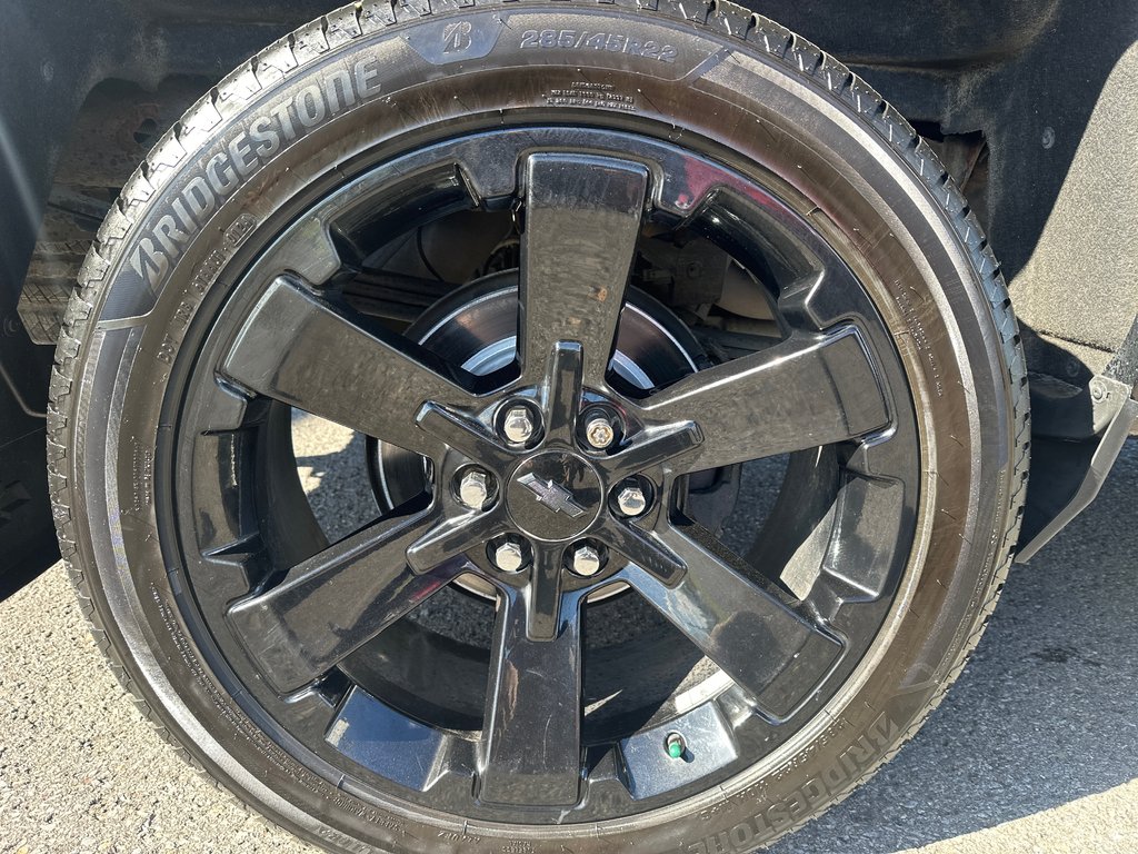 2018 Chevrolet Silverado 1500 High Country CUIR TOIT OUVRANT NAVIGATION in St-Jean-Sur-Richelieu, Quebec - 12 - w1024h768px