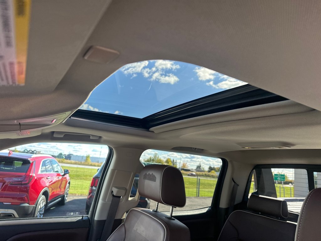 2018 Chevrolet Silverado 1500 High Country CUIR TOIT OUVRANT NAVIGATION in St-Jean-Sur-Richelieu, Quebec - 15 - w1024h768px