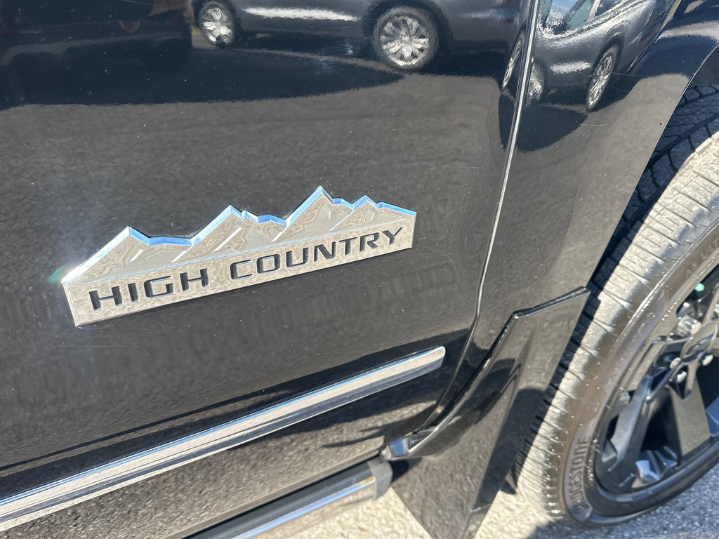 2018 Chevrolet Silverado 1500 High Country CUIR TOIT OUVRANT NAVIGATION in St-Jean-Sur-Richelieu, Quebec - 11 - w1024h768px