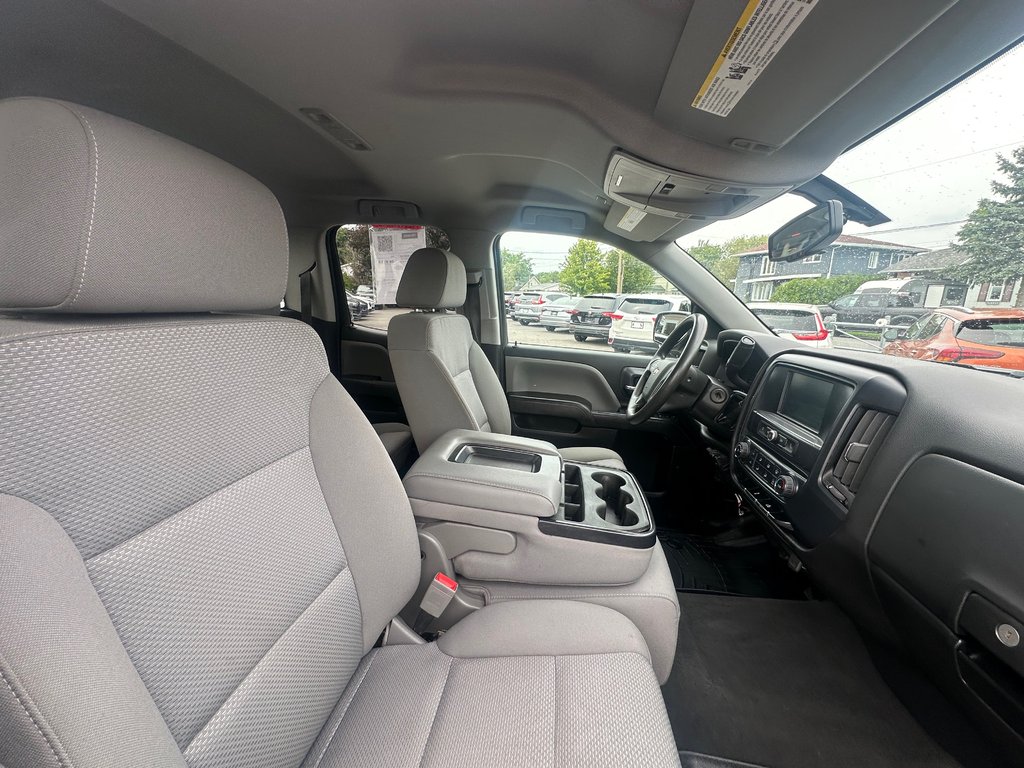 2019 Chevrolet Silverado 1500 Custom 4X4 in St-Jean-Sur-Richelieu, Quebec - 11 - w1024h768px