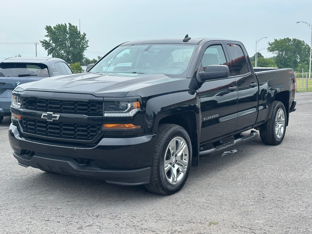 2019 Chevrolet Silverado 1500 Custom 4X4 in St-Jean-Sur-Richelieu, Quebec - 4 - w1024h768px