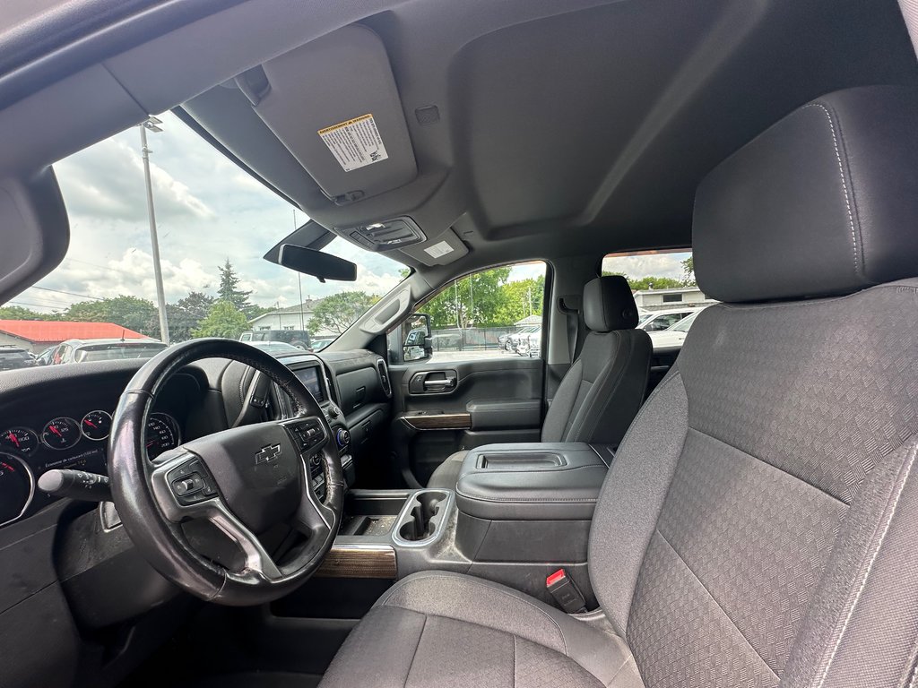Chevrolet Silverado 1500 RST Z71 4X4 V8 5.3 APPLE CARPLAY ANDROID AUTO 2020 à St-Jean-Sur-Richelieu, Québec - 9 - w1024h768px