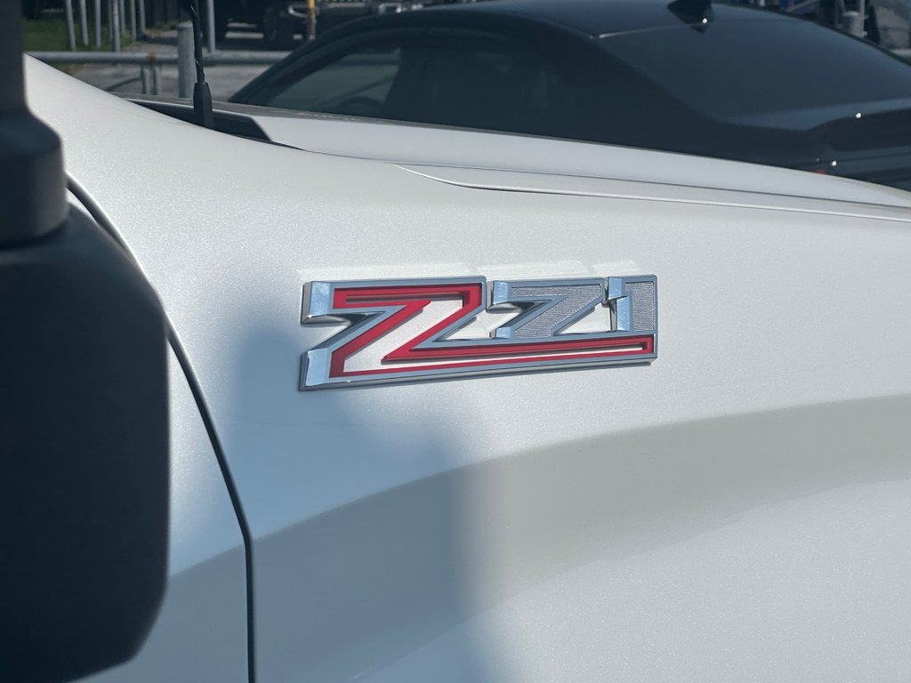 2020 Chevrolet Silverado 1500 RST Z71 4X4 V8 5.3 APPLE CARPLAY ANDROID AUTO in St-Jean-Sur-Richelieu, Quebec - 12 - w1024h768px
