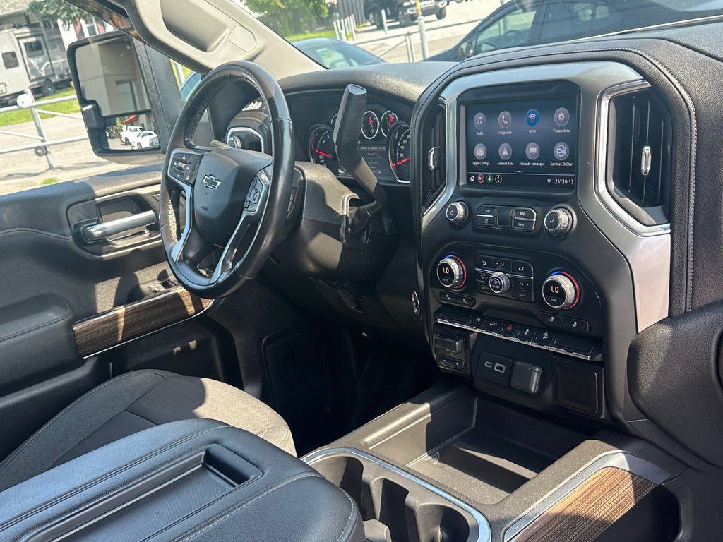 2020 Chevrolet Silverado 1500 RST Z71 4X4 V8 5.3 APPLE CARPLAY ANDROID AUTO in St-Jean-Sur-Richelieu, Quebec - 3 - w1024h768px