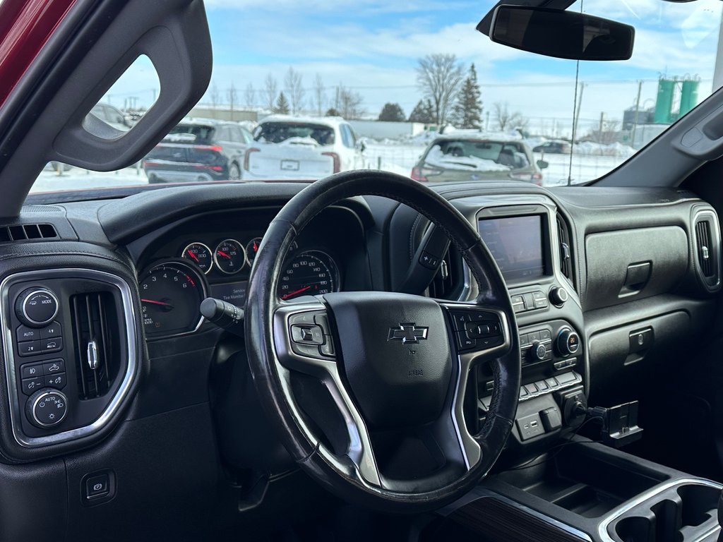Chevrolet Silverado 1500 RST 4X4 2020 à St-Jean-Sur-Richelieu, Québec - 17 - w1024h768px