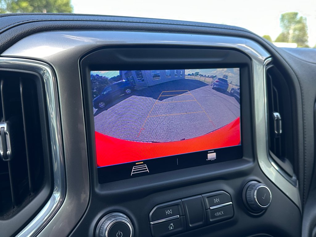 2021 Chevrolet Silverado 1500 LT Trail Boss 4X4 Z71 V8 5.3L in St-Jean-Sur-Richelieu, Quebec - 20 - w1024h768px