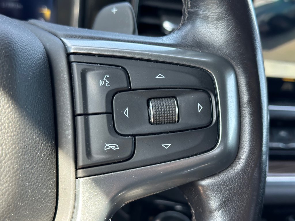 2022 Chevrolet Silverado 1500 RST DIESEL CREW 4X4 SEULEMENT 061751 KM in St-Jean-Sur-Richelieu, Quebec - 22 - w1024h768px