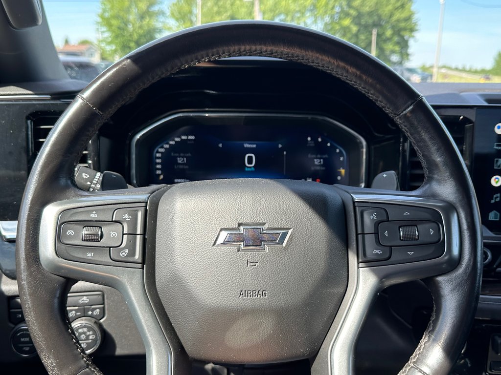 2022 Chevrolet Silverado 1500 RST DIESEL CREW 4X4 SEULEMENT 061751 KM in St-Jean-Sur-Richelieu, Quebec - 16 - w1024h768px