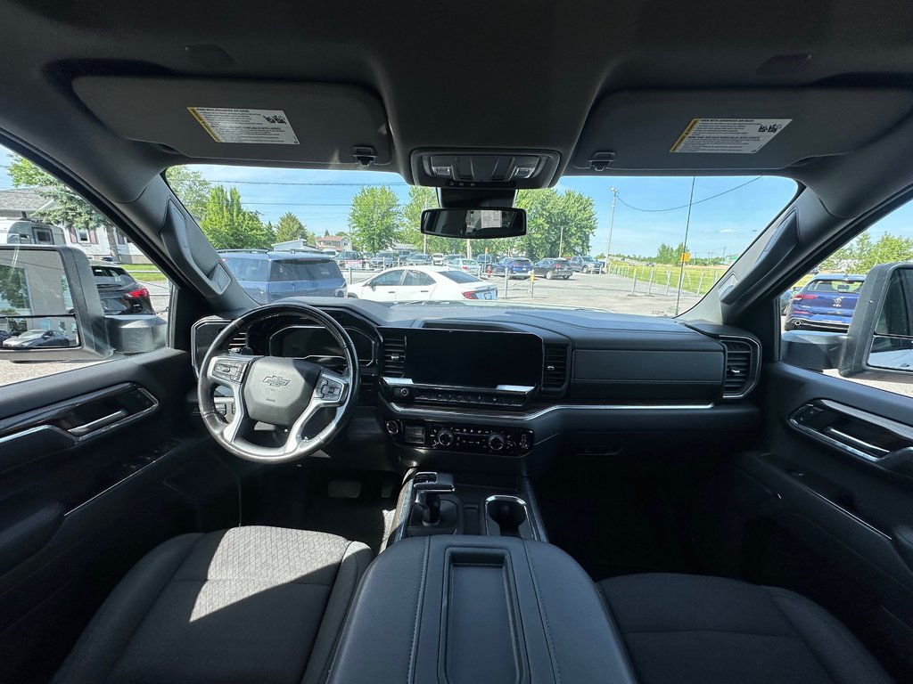 2022 Chevrolet Silverado 1500 RST DIESEL CREW 4X4 SEULEMENT 061751 KM in St-Jean-Sur-Richelieu, Quebec - 15 - w1024h768px