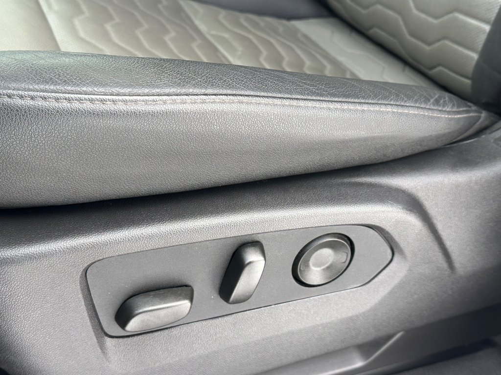 Chevrolet Silverado 1500 ZR2 4x4 CREW DIESEL 3.0L CUIR TOIT 2024 à St-Jean-Sur-Richelieu, Québec - 21 - w1024h768px