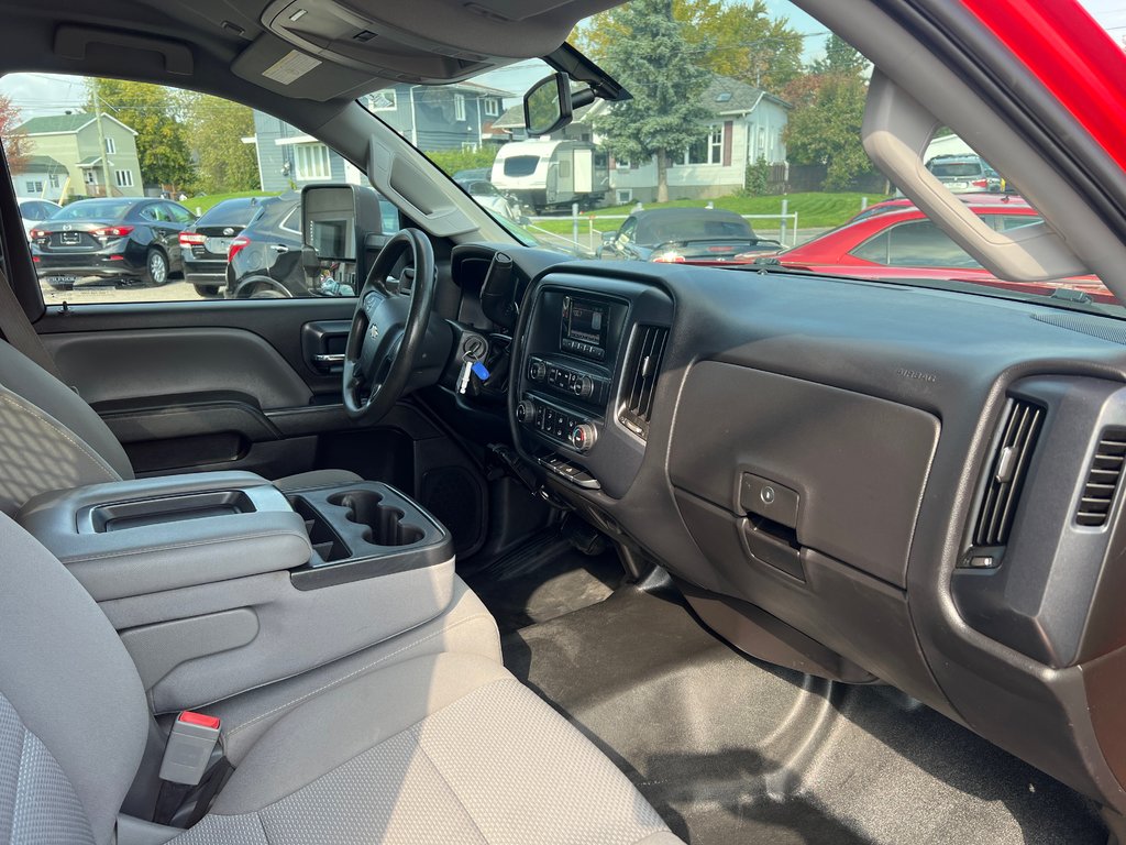 2015  Silverado 2500HD V8 6.0L  Boite 8 pieds SEULEMENT 127919KM in St-Jean-Sur-Richelieu, Quebec - 13 - w1024h768px