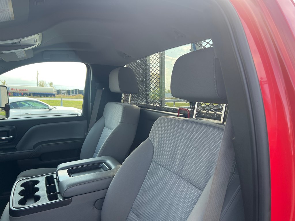 2015  Silverado 2500HD V8 6.0L  Boite 8 pieds SEULEMENT 127919KM in St-Jean-Sur-Richelieu, Quebec - 3 - w1024h768px