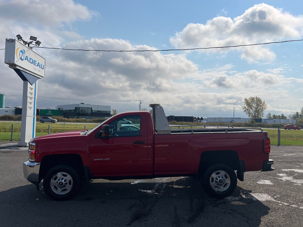 2015  Silverado 2500HD V8 6.0L  Boite 8 pieds SEULEMENT 127919KM in St-Jean-Sur-Richelieu, Quebec - 6 - w1024h768px