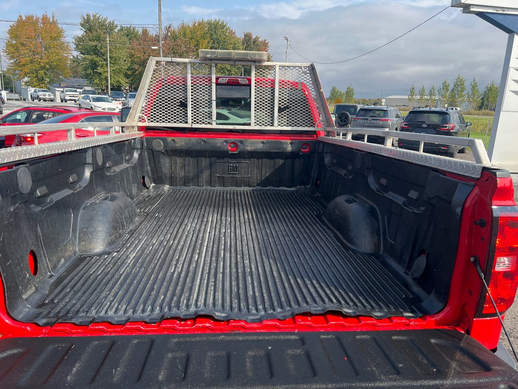 2015  Silverado 2500HD V8 6.0L  Boite 8 pieds SEULEMENT 127919KM in St-Jean-Sur-Richelieu, Quebec - 11 - w1024h768px