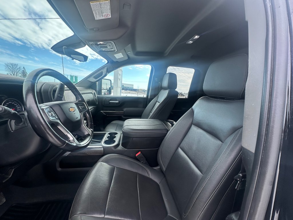 Chevrolet Silverado 2500HD LTZ Z71 4X4 DIESEL BOITE 8 PIEDS 2023 à St-Jean-Sur-Richelieu, Québec - 17 - w1024h768px