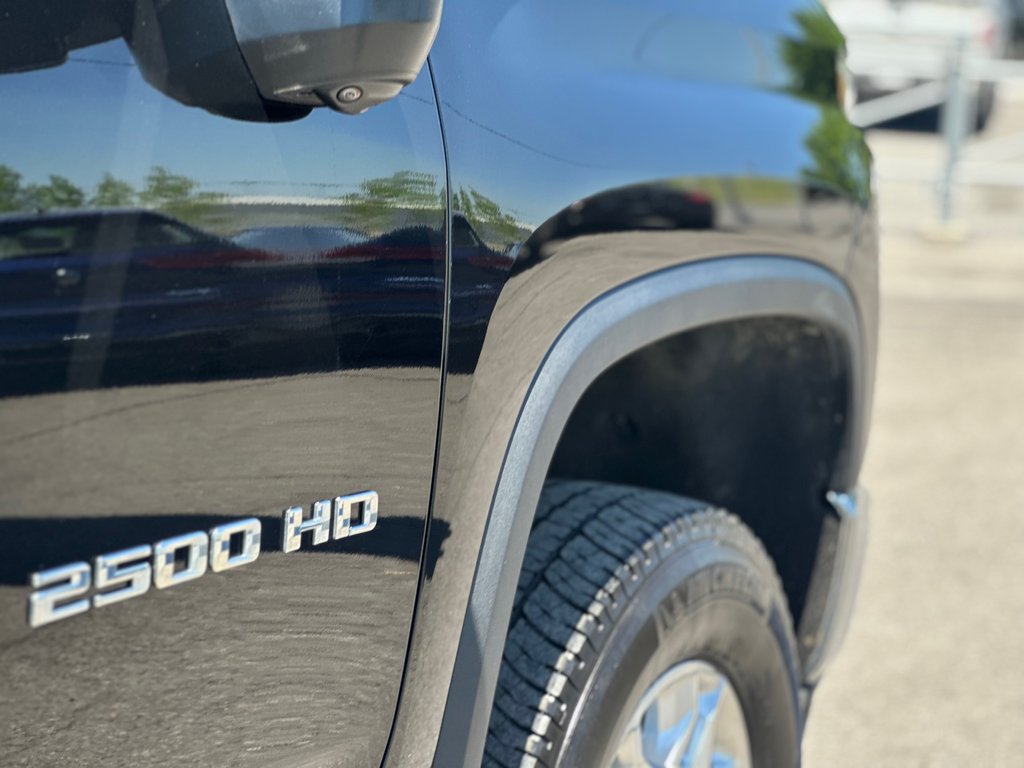 2023 Chevrolet Silverado 2500HD LTZ Z71 4X4 DIESEL BOITE 8 PIEDS in St-Jean-Sur-Richelieu, Quebec - 12 - w1024h768px