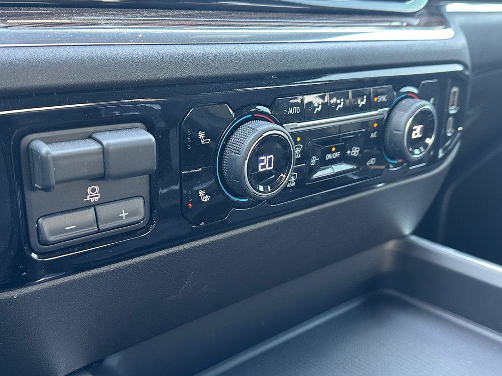 Chevrolet Silverado 2500HD LT TRAILBOSS Z71 4X4 CREW DIESEL V8 2025 à St-Jean-Sur-Richelieu, Québec - 18 - w1024h768px