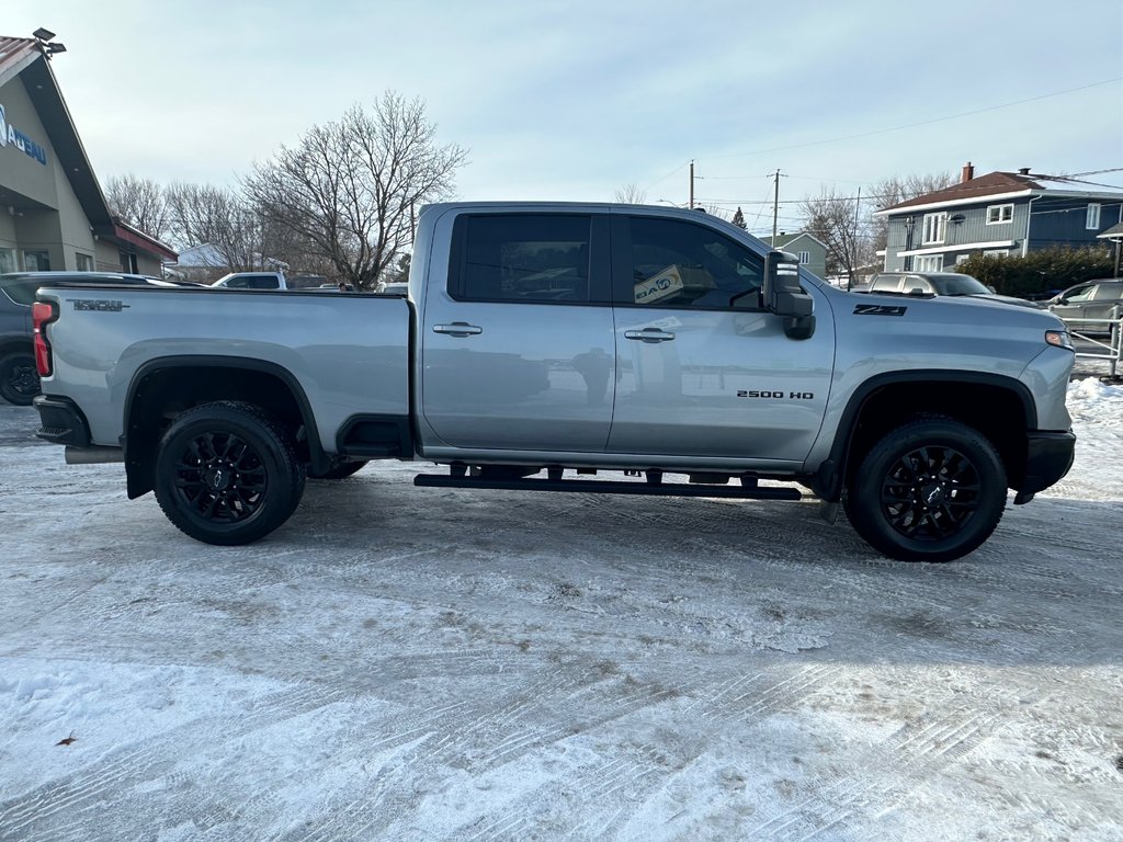 Chevrolet Silverado 2500HD LT TRAILBOSS Z71 4X4 CREW DIESEL V8 2025 à St-Jean-Sur-Richelieu, Québec - 10 - w1024h768px