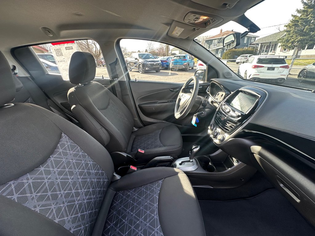 2020 Chevrolet Spark LT SEULEMENT 021711 KM in St-Jean-Sur-Richelieu, Quebec - 10 - w1024h768px