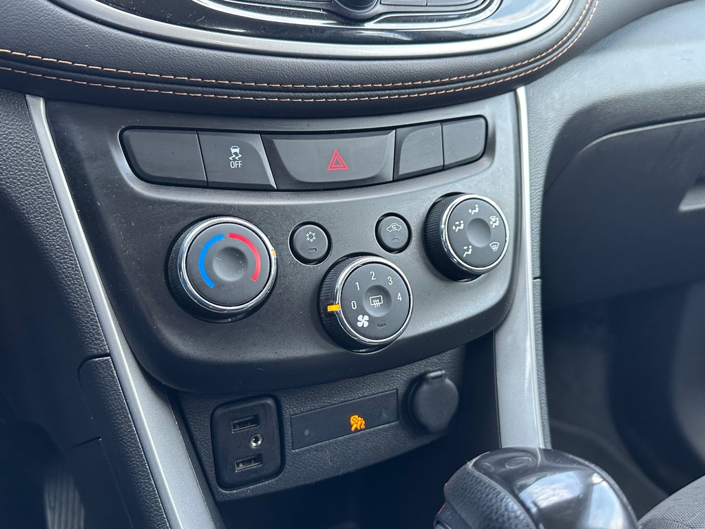 2021 Chevrolet Trax LS SEULEMENT 058545 KM in St-Jean-Sur-Richelieu, Quebec - 18 - w1024h768px