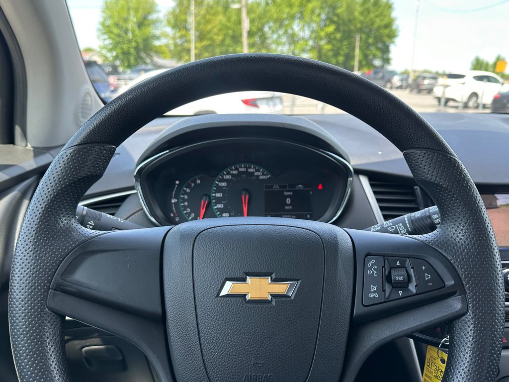 2021 Chevrolet Trax LS SEULEMENT 058545 KM in St-Jean-Sur-Richelieu, Quebec - 16 - w1024h768px