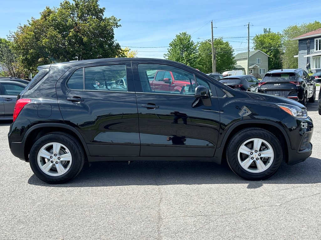 2021 Chevrolet Trax LS SEULEMENT 058545 KM in St-Jean-Sur-Richelieu, Quebec - 11 - w1024h768px