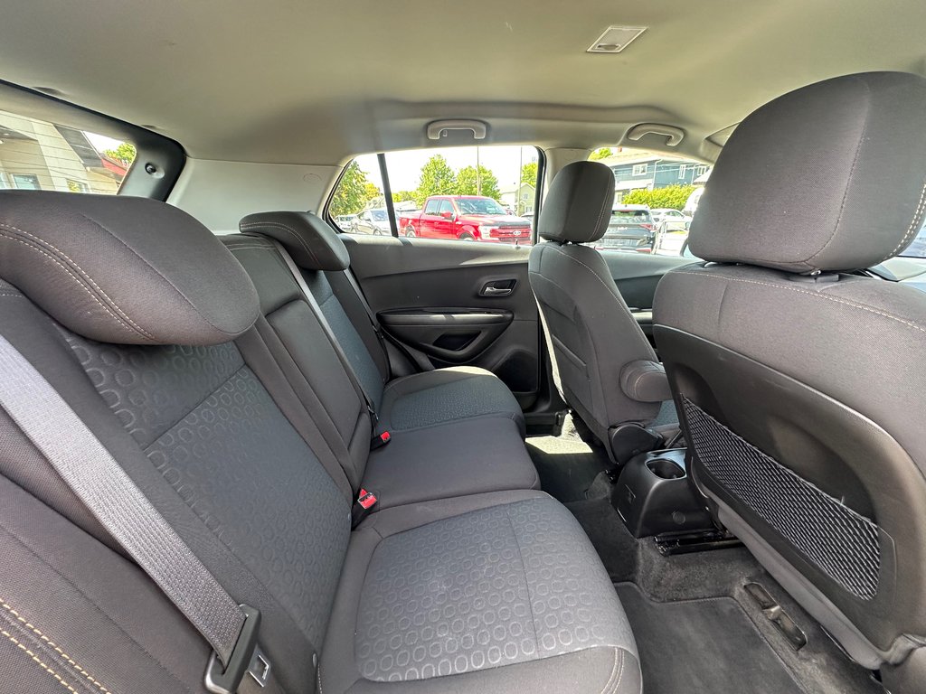 2021 Chevrolet Trax LS SEULEMENT 058545 KM in St-Jean-Sur-Richelieu, Quebec - 13 - w1024h768px