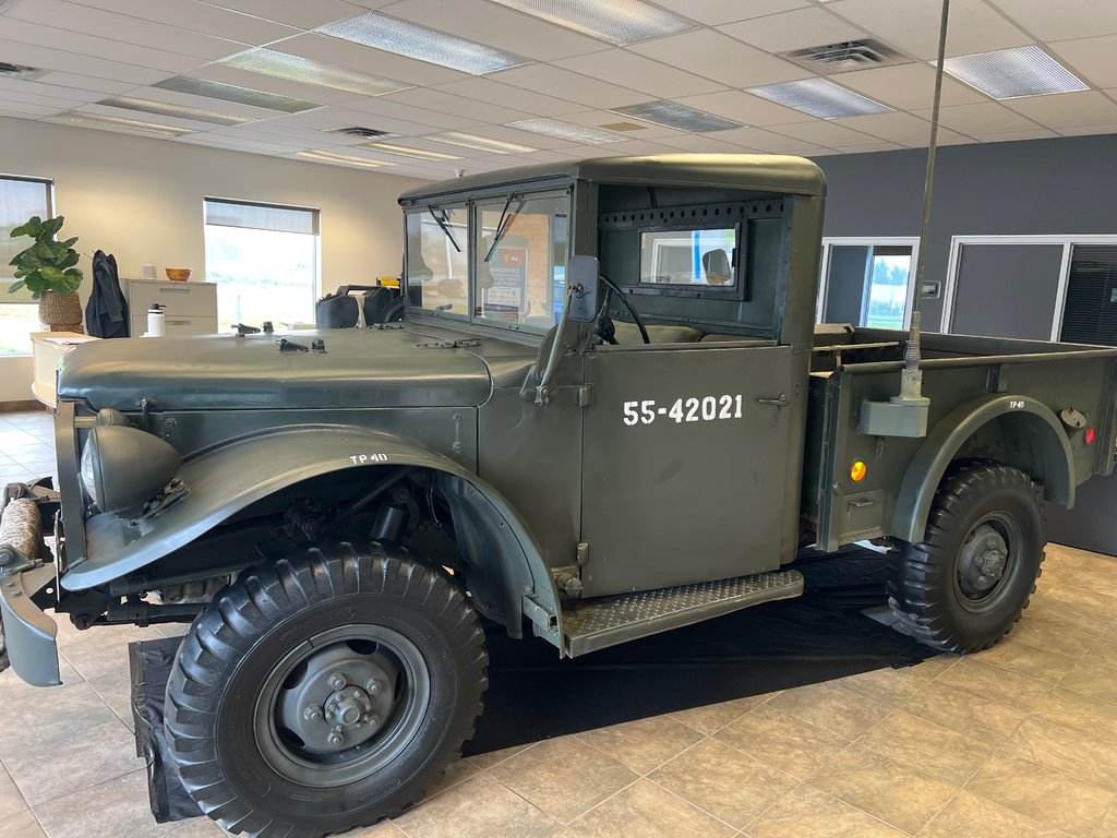 M-37 VÉHICULE DE COLLECTION 1955 à St-Jean-Sur-Richelieu, Québec - 6 - w1024h768px