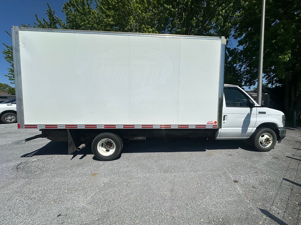 2022 Ford E-450 IDÉAL POUR DÉMÉNAGEMENT LIVRAISON CONSTRUCTION in St-Jean-Sur-Richelieu, Quebec - 7 - w1024h768px