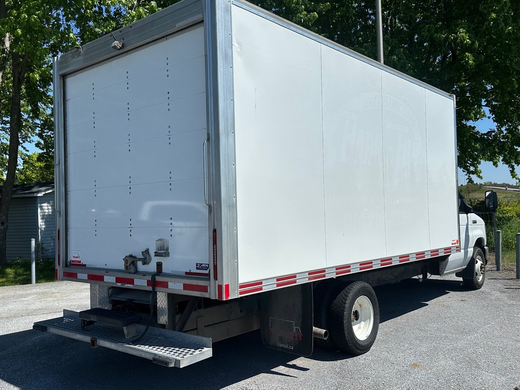 2022 Ford E-450 IDÉAL POUR DÉMÉNAGEMENT LIVRAISON CONSTRUCTION in St-Jean-Sur-Richelieu, Quebec - 9 - w1024h768px