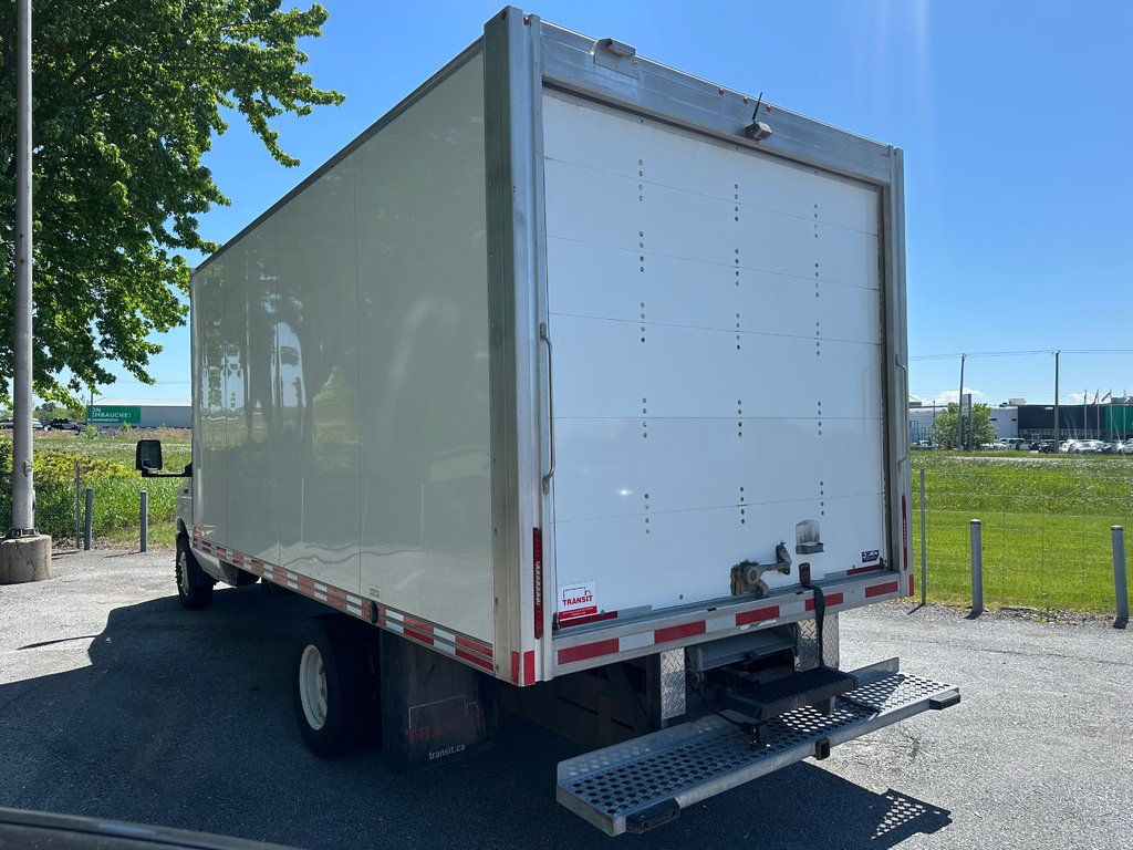2022 Ford E-450 IDÉAL POUR DÉMÉNAGEMENT LIVRAISON CONSTRUCTION in St-Jean-Sur-Richelieu, Quebec - 8 - w1024h768px