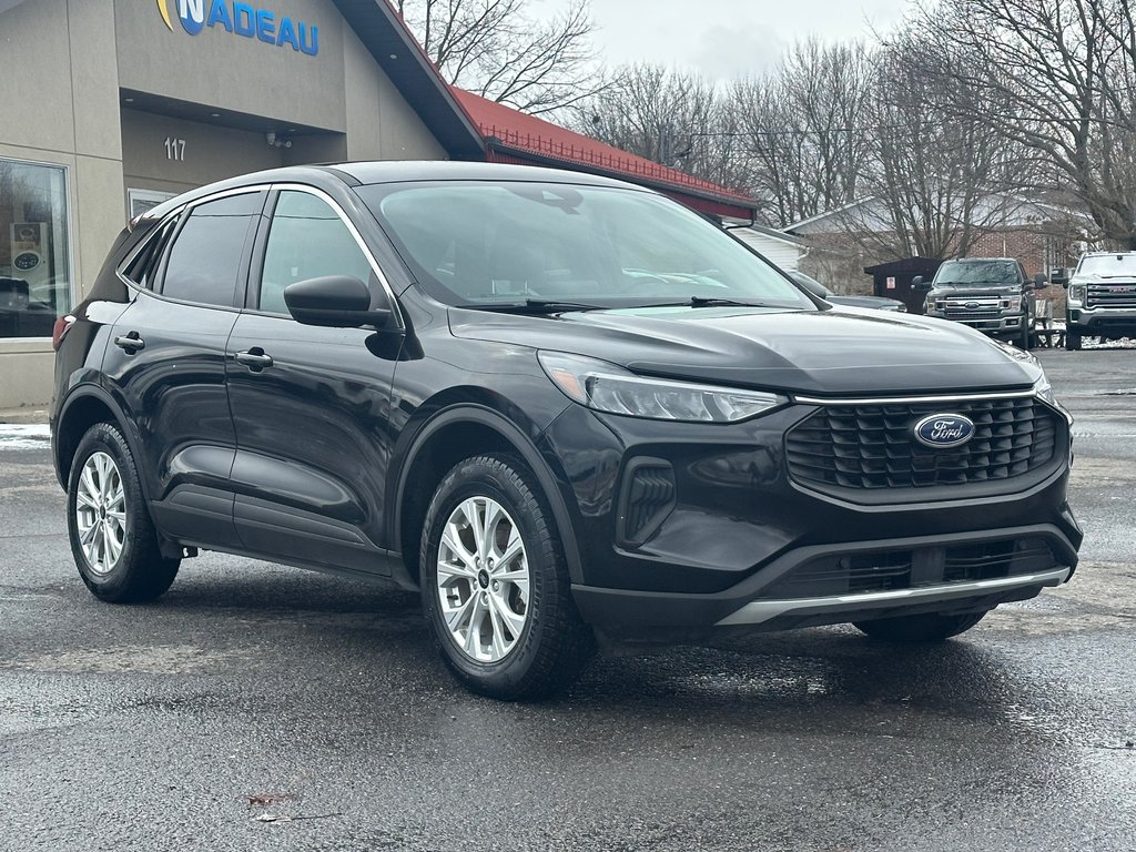 Ford Escape Active AWD 2024 à St-Jean-Sur-Richelieu, Québec - 1 - w1024h768px