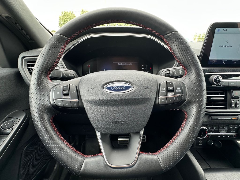 2024 Ford Escape ST-Line AWD CUIR in St-Jean-Sur-Richelieu, Quebec - 17 - w1024h768px