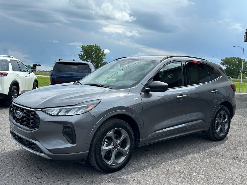 2024 Ford Escape ST-Line AWD CUIR in St-Jean-Sur-Richelieu, Quebec - 9 - w1024h768px