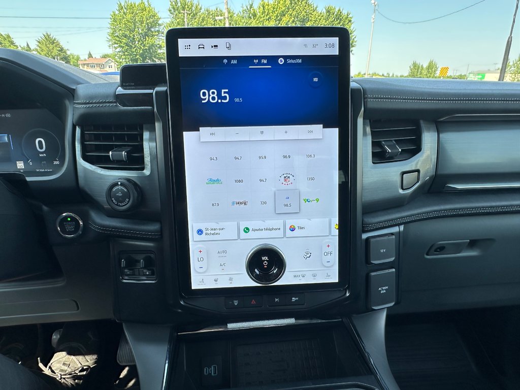 Ford F-150 Lightning Flash GROSSE BATTERIE AWD 2024 à St-Jean-Sur-Richelieu, Québec - 20 - w1024h768px