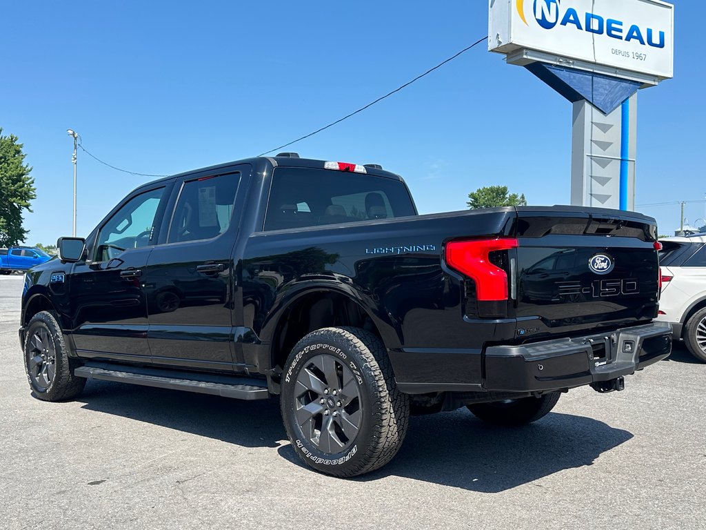 Ford F-150 Lightning Flash GROSSE BATTERIE AWD 2024 à St-Jean-Sur-Richelieu, Québec - 8 - w1024h768px