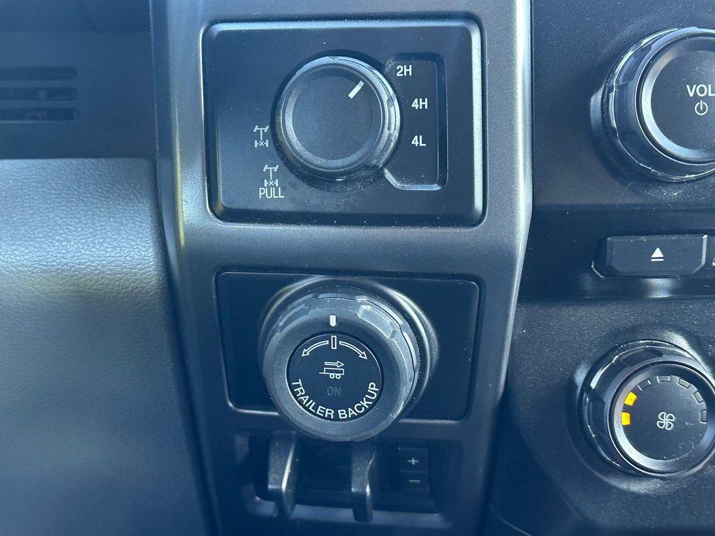 Ford F-150 XLT 4X4 BOITE 8 PIEDS 2016 à St-Jean-Sur-Richelieu, Québec - 24 - w1024h768px