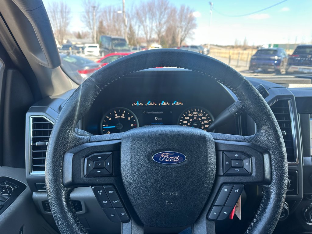 Ford F-150 XLT 4X4 BOITE 8 PIEDS 2016 à St-Jean-Sur-Richelieu, Québec - 20 - w1024h768px