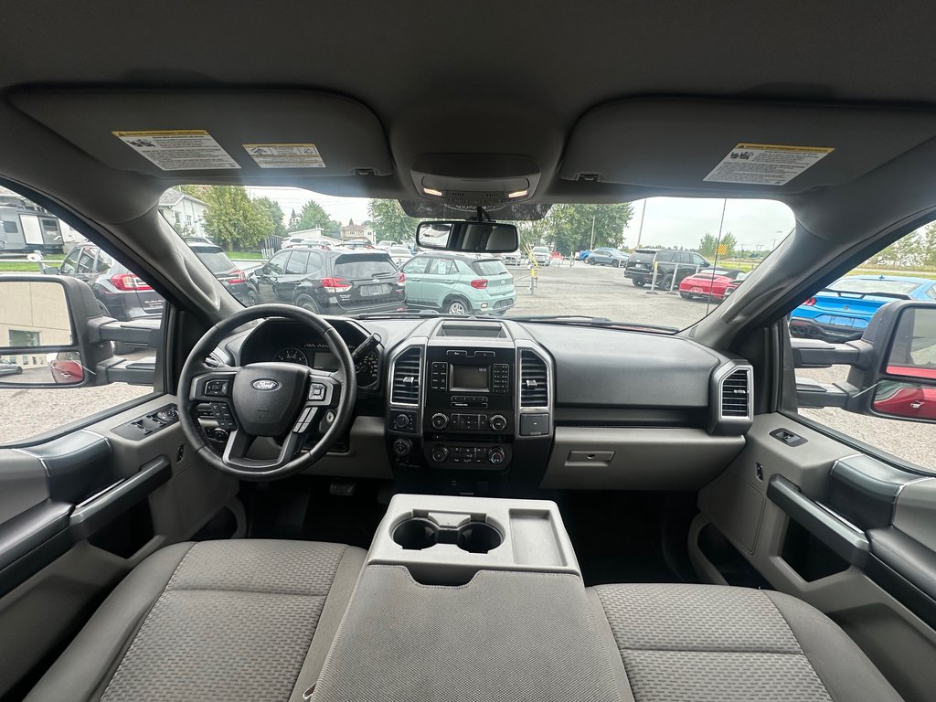 Ford F-150 XLT 4X4 XTR CREW V6 3.5 2016 à St-Jean-Sur-Richelieu, Québec - 12 - w1024h768px