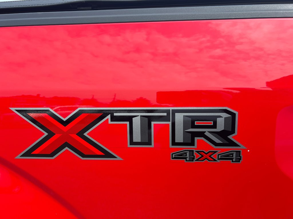 2017  F-150 XLT XTR 4X4 CREW V8 5.0L in St-Jean-Sur-Richelieu, Quebec - 11 - w1024h768px