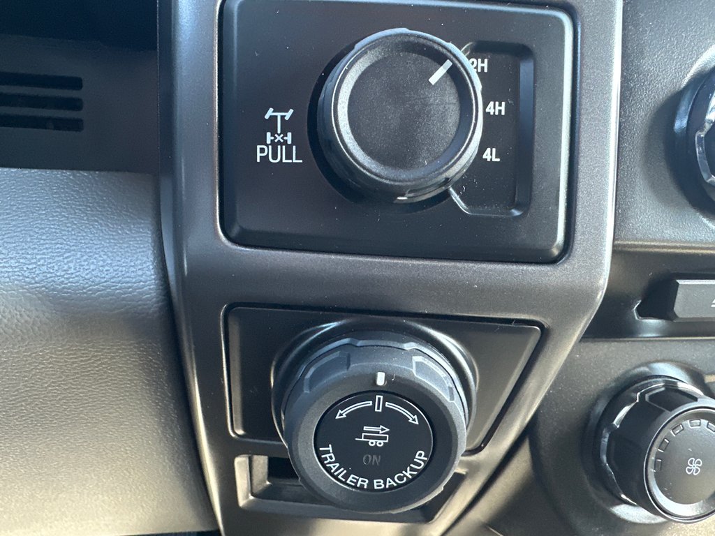 2018 Ford F-150 XLT SUPERCREW SEULEMENT  042820 KM in St-Jean-Sur-Richelieu, Quebec - 12 - w1024h768px