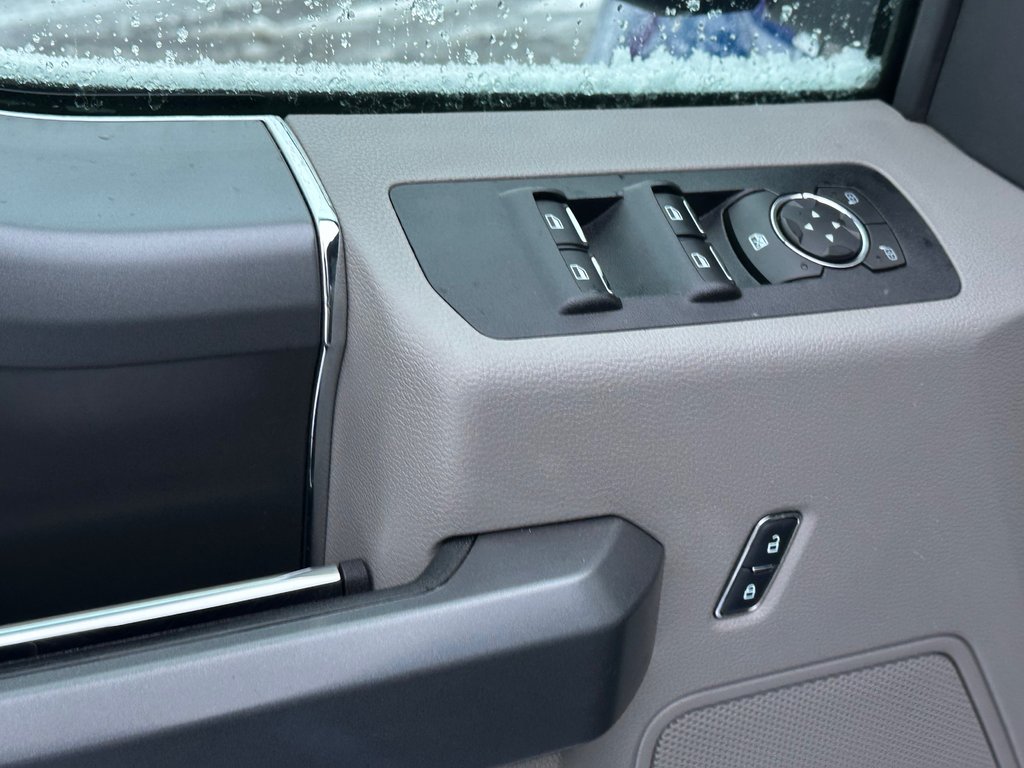 2018 Ford F-150 XLT SUPERCREW SEULEMENT  042820 KM in St-Jean-Sur-Richelieu, Quebec - 19 - w1024h768px