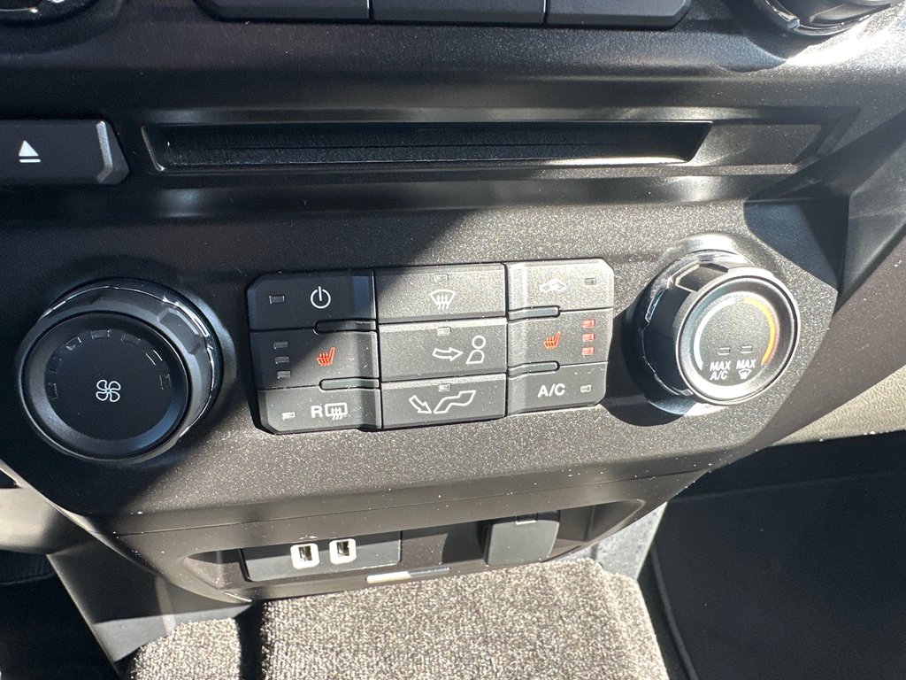 2018 Ford F-150 XLT SUPERCREW SEULEMENT  042820 KM in St-Jean-Sur-Richelieu, Quebec - 14 - w1024h768px