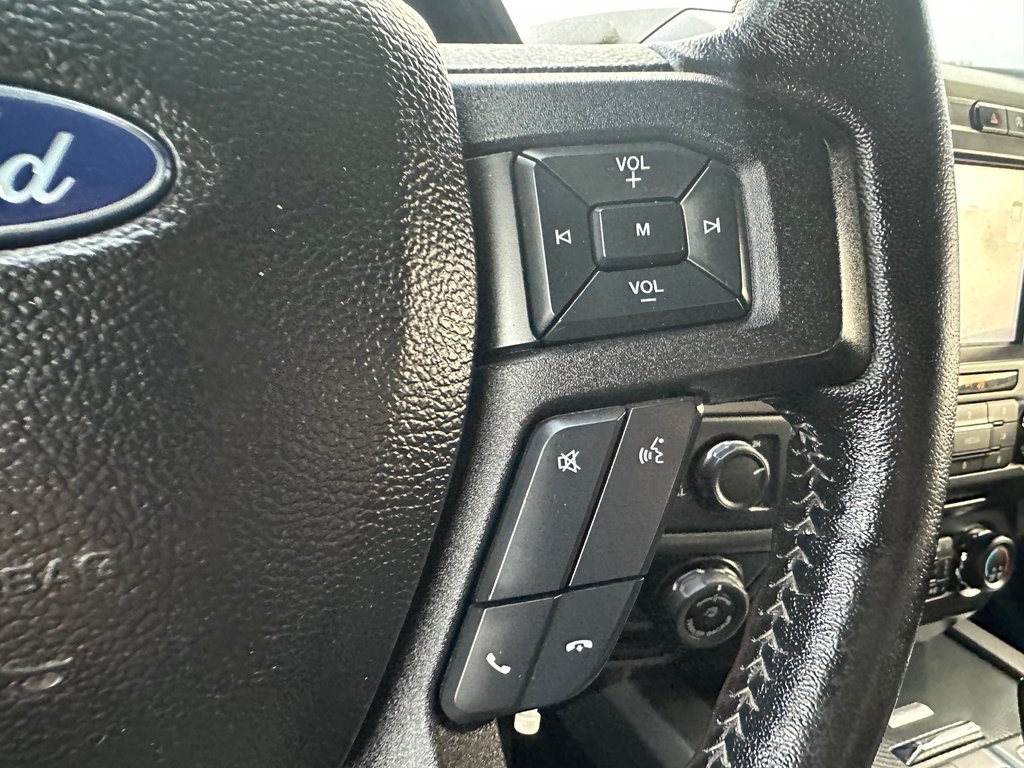 2018 Ford F-150 XLT SPORT 4X4 CREW V6 DEMARREUR in St-Jean-Sur-Richelieu, Quebec - 22 - w1024h768px